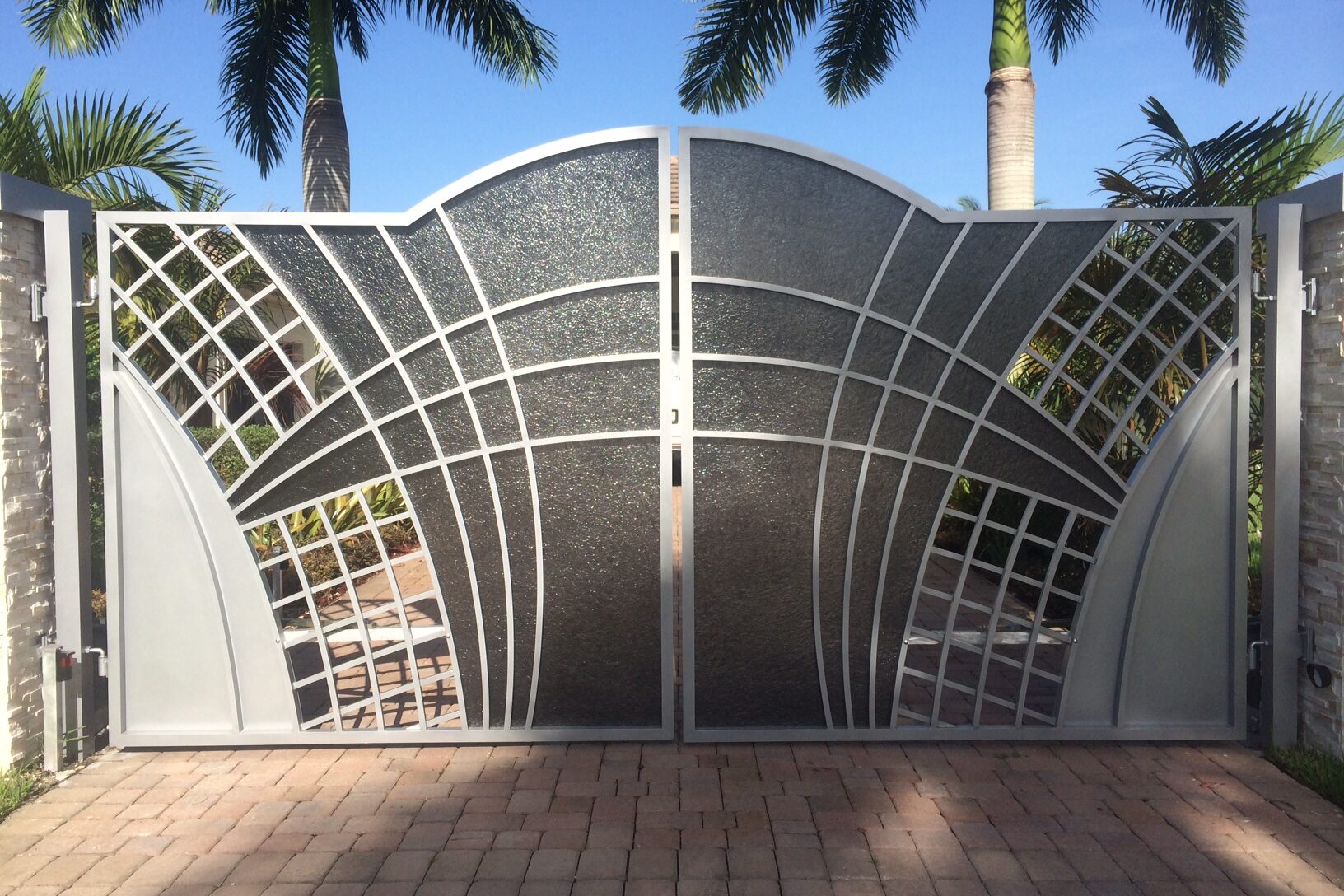 evolution driveway gates
